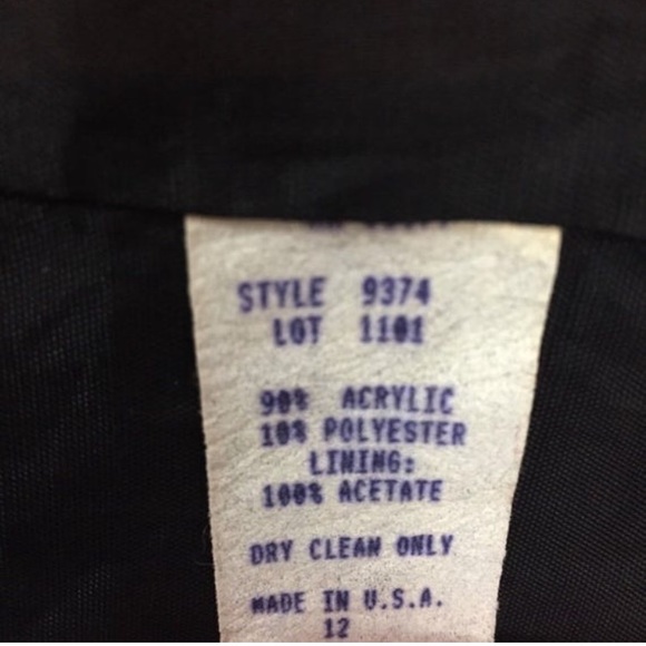 Pamela B plaid vintage blazer with gold buttons - Picture 8 of 9